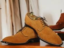 Load image into Gallery viewer, Expertly crafted with a hand-stitched design, these stylish men&#39;s tan wing tip lace-up shoes are a must-have for any fashion-forward gentlemen. Made from high-quality suede, these designer shoes offer both style and comfort, making them the perfect addition to any wardrobe.
