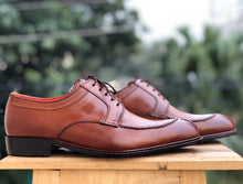 Load image into Gallery viewer, Bespoke Brown Leather Split Toe Lace up Shoe for Men - leathersguru
