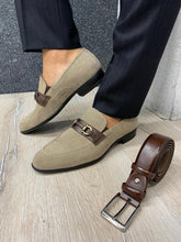 Load image into Gallery viewer, Handmade Antique Suede Cream Shoes for Men

