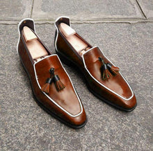 Load image into Gallery viewer, Handmade Men&#39;s Loafer Shoes, Brown Leather Loafer Slip Tassels Casual Shoes.
