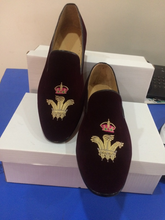 Load image into Gallery viewer, Handmade men Brown shoes, velvet loafer shoes,men leather shoes,petel embroided
