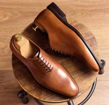 Load image into Gallery viewer, Handmade wholecut dress shoes, men leather formal office shoes, tan laces shoes mens
