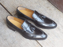 Load image into Gallery viewer, Handmade Black Loafers Leather Tussles Shoe - leathersguru
