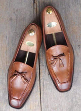 Load image into Gallery viewer, Handmade Brown Tussles Leather Loafers For Men&#39;s - leathersguru
