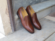 Load image into Gallery viewer, Bespoke Burgundy Leather Shoe for Men - leathersguru
