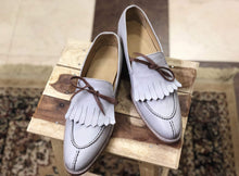 Load image into Gallery viewer, Handmade Men&#39;s White Leather Split Toe Fringe Shoes - leathersguru
