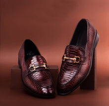 Load image into Gallery viewer, Men&#39;s Burgundy Stylish Python Leather Handmade Loafer Shoes
