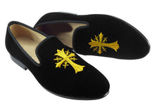Load image into Gallery viewer, Men&#39;s Handmade Embriodered shoes, Black Casual Velvet Slippers Custom Design
