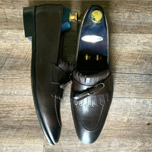 Load image into Gallery viewer, Bespoke Black Fringe Tussles Loafers Leather Shoes Dress Men&#39;s Shoes
